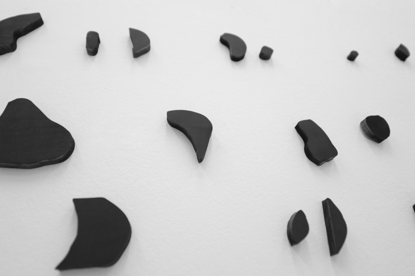 Set 2 | instalaction (detal) | dyed wood |  92 x 65 cm
